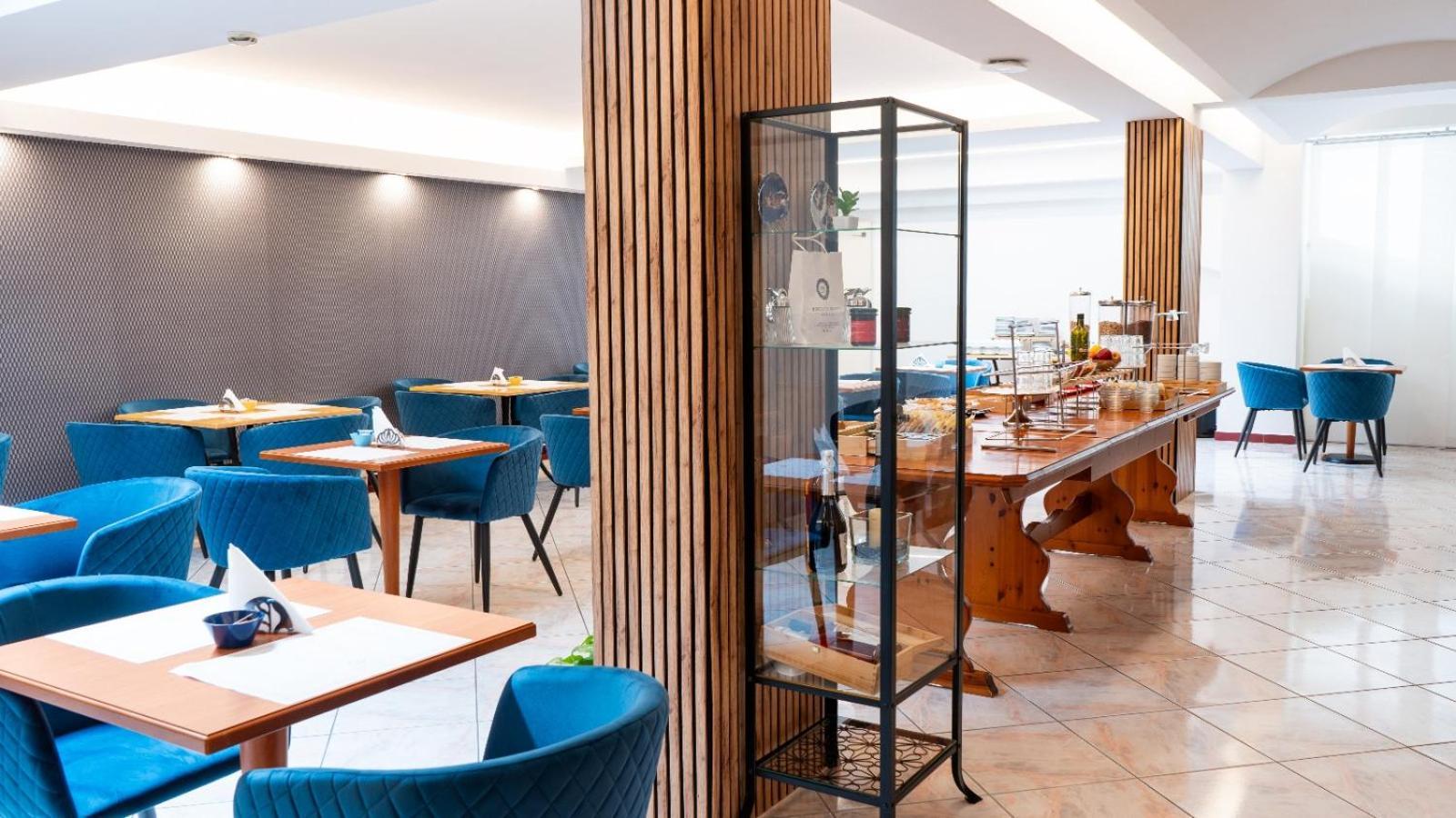 Hotel Diana بومبيي المظهر الخارجي الصورة