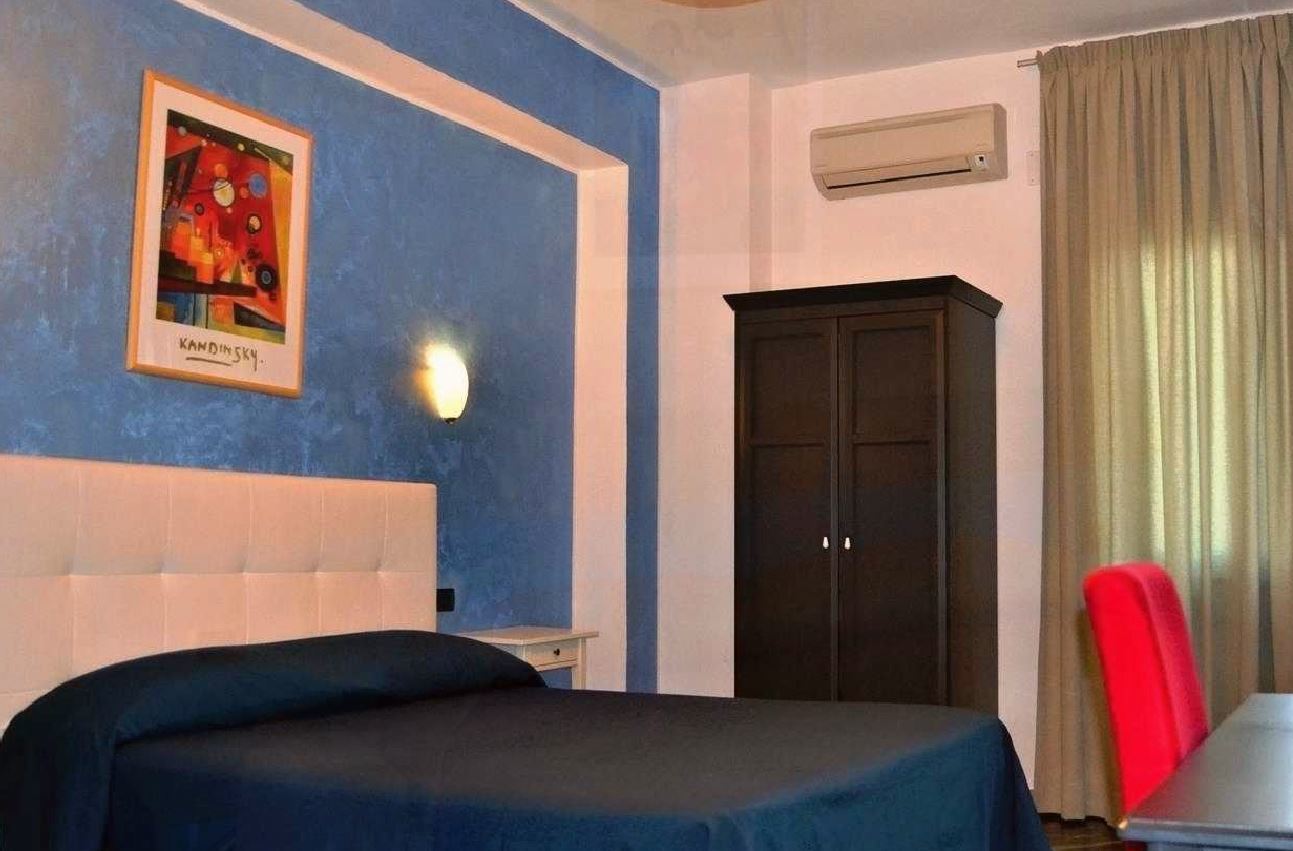 Hotel Diana بومبيي المظهر الخارجي الصورة